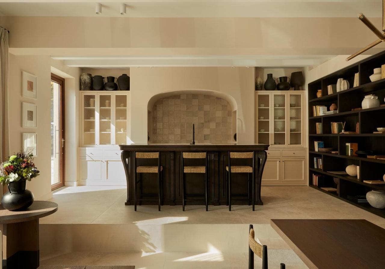 The Storyteller Boutique House Hotel กาลัมปากา ภายนอก รูปภาพ